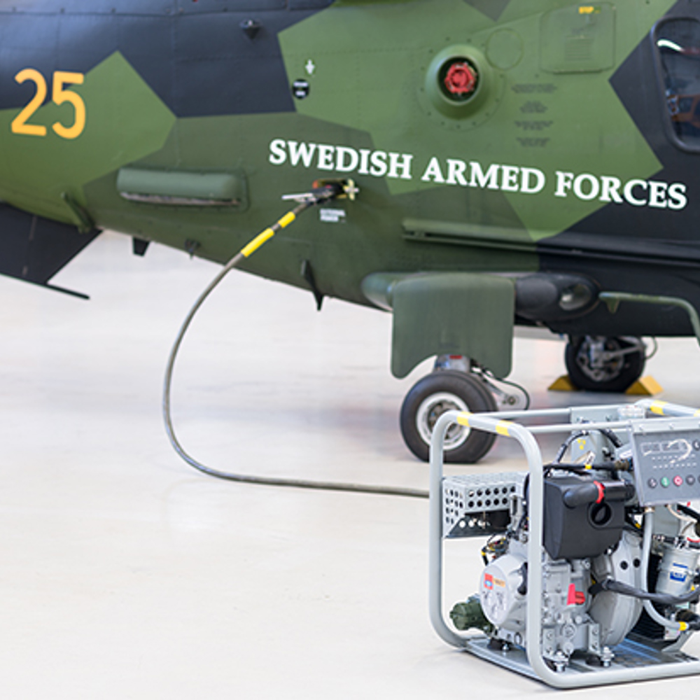 Ett av bolagets produktområden är strömförsörjning för extremt krävande miljöer. Här syns ett elverk som är utvecklat för att användas till flygfarkoster. Fotograf: Johan Schmitz